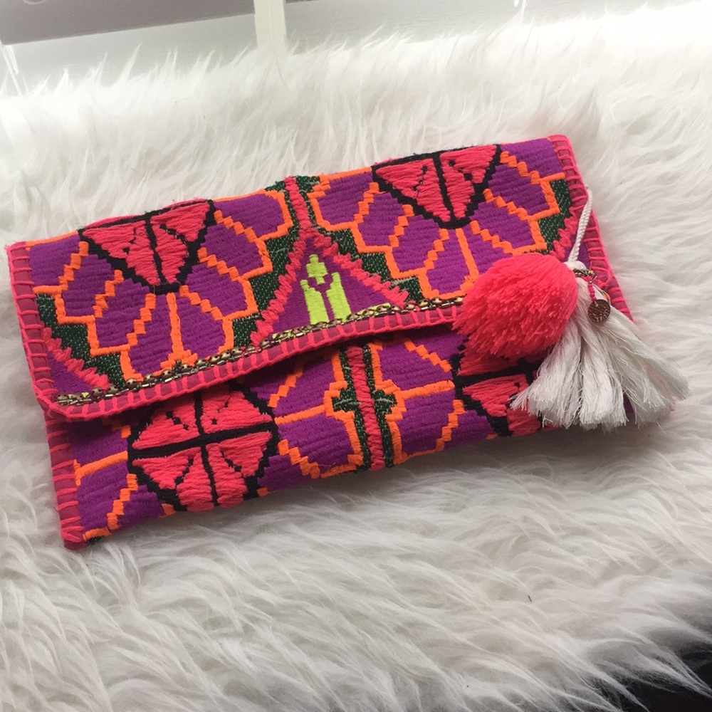 Star Mela clutch
